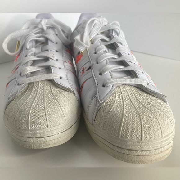 Women’s Adidas Superstar Floral Design Shoes - Picture 6 of 10